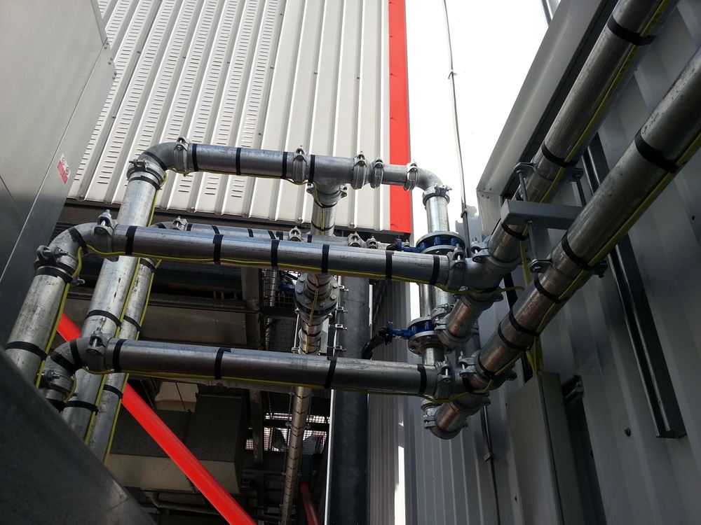 Large chiller installed at John Guest Pipe Fittings in West Drayton (3)